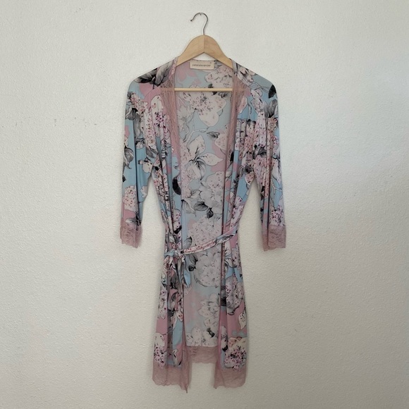 Peter Alexander Silky Floral Robe - Picture 9 of 16